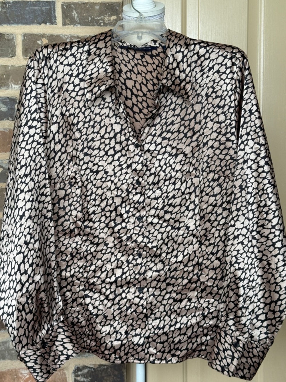 Preston & York Satin Black & Tan Animal-Print Button Up Blouse Sophisticated
